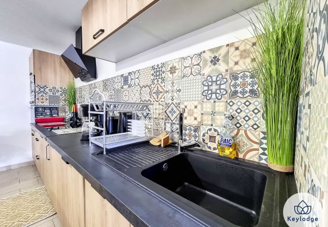 Maison à LE TAMPON - Villa Marie France – 60 m² - avec sauna et jacuzzi à la Plaine des cafres Maison à LE TAMPON - Villa Marie France – 60 m² - avec sauna et jacuzzi à la Plaine des cafres