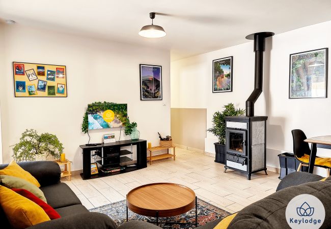 Maison à LE TAMPON - Villa Marie France – 60 m² - avec sauna et jacuzzi à la Plaine des cafres Maison à LE TAMPON - Villa Marie France – 60 m² - avec sauna et jacuzzi à la Plaine des cafres