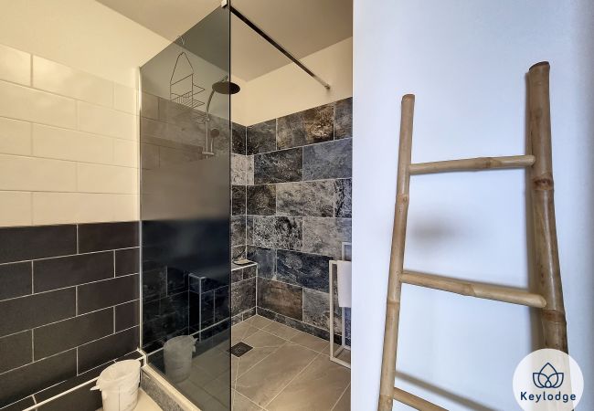Appartement à Saint Denis - T2 – Azurite – 43 m² – Saint-Denis Appartement à Saint Denis - T2 – Azurite – 43 m² – Saint-Denis