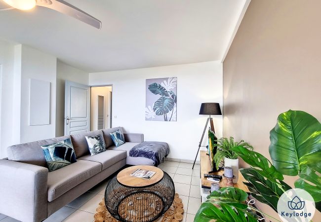 Appartement à Saint Denis - T2 – Azurite – 43 m² – Saint-Denis Appartement à Saint Denis - T2 – Azurite – 43 m² – Saint-Denis