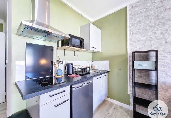 Studio à Saint Denis - Ti Studio Créole 2 – studio de 21m²– proche des commodités – Saint-Denis  Studio à Saint Denis - Ti Studio Créole 2 – studio de 21m²– proche des commodités – Saint-Denis