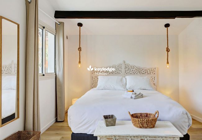 Studio à Saint-Gilles les Bains - Chez Jab - studio avec piscine partagée - Boucan Canot Studio à Saint-Gilles les Bains - Chez Jab - studio avec piscine partagée - Boucan Canot