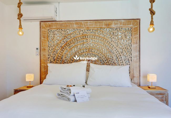 Maison à Saint-Gilles les Bains - Chez Jab villa – avec piscine partagée, à 2 min de la plage de Boucan Canot Maison à Saint-Gilles les Bains - Chez Jab villa – avec piscine partagée, à 2 min de la plage de Boucan Canot