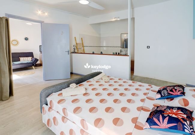 Appartement à Saint Pierre - Liyann, T2 de 50m², proche de la plage de Terre-Sainte Appartement à Saint Pierre - Liyann, T2 de 50m², proche de la plage de Terre-Sainte