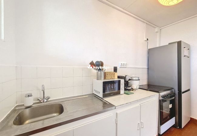 Appartement à Saint Denis - La Tourette, T2 de 49m² à Saint-Denis Appartement à Saint Denis - La Tourette, T2 de 49m² à Saint-Denis