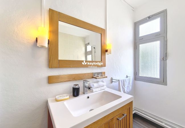 Appartement à Saint Denis - La Tourette, T2 de 49m² à Saint-Denis Appartement à Saint Denis - La Tourette, T2 de 49m² à Saint-Denis