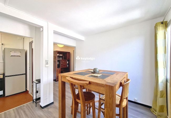 Appartement à Saint Denis - La Tourette, T2 de 49m² à Saint-Denis Appartement à Saint Denis - La Tourette, T2 de 49m² à Saint-Denis
