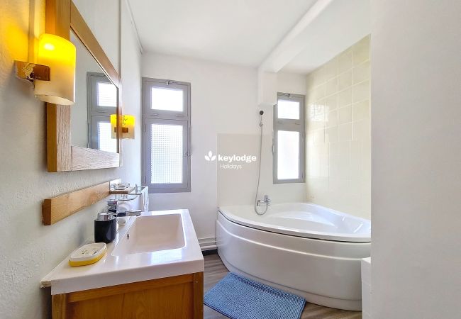 Appartement à Saint Denis - La Tourette, T2 de 49m² à Saint-Denis Appartement à Saint Denis - La Tourette, T2 de 49m² à Saint-Denis