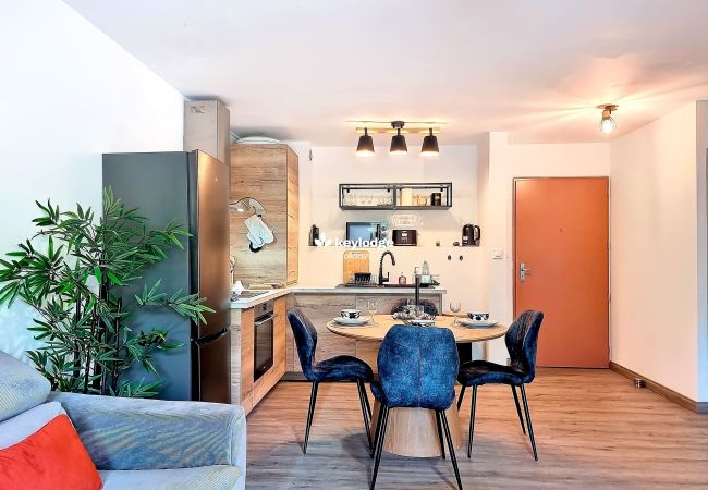Appartement à Saint Denis - T2 – Ecrin de douceur - 42 m2 – à 10 min du centre-ville de Saint-Denis Appartement à Saint Denis - T2 – Ecrin de douceur - 42 m2 – à 10 min du centre-ville de Saint-Denis