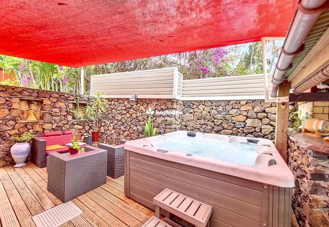 Maison à Saint-Paul - Casa Marine – F3 avec Jacuzzi – Saint-Paul Maison à Saint-Paul - Casa Marine – F3 avec Jacuzzi – Saint-Paul