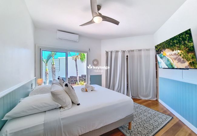 Maison à Saint-Gilles les Bains - Villa Bleue - 227m² avec piscine et vue mer - Saint-Gilles-Les-Bains Maison à Saint-Gilles les Bains - Villa Bleue - 227m² avec piscine et vue mer - Saint-Gilles-Les-Bains