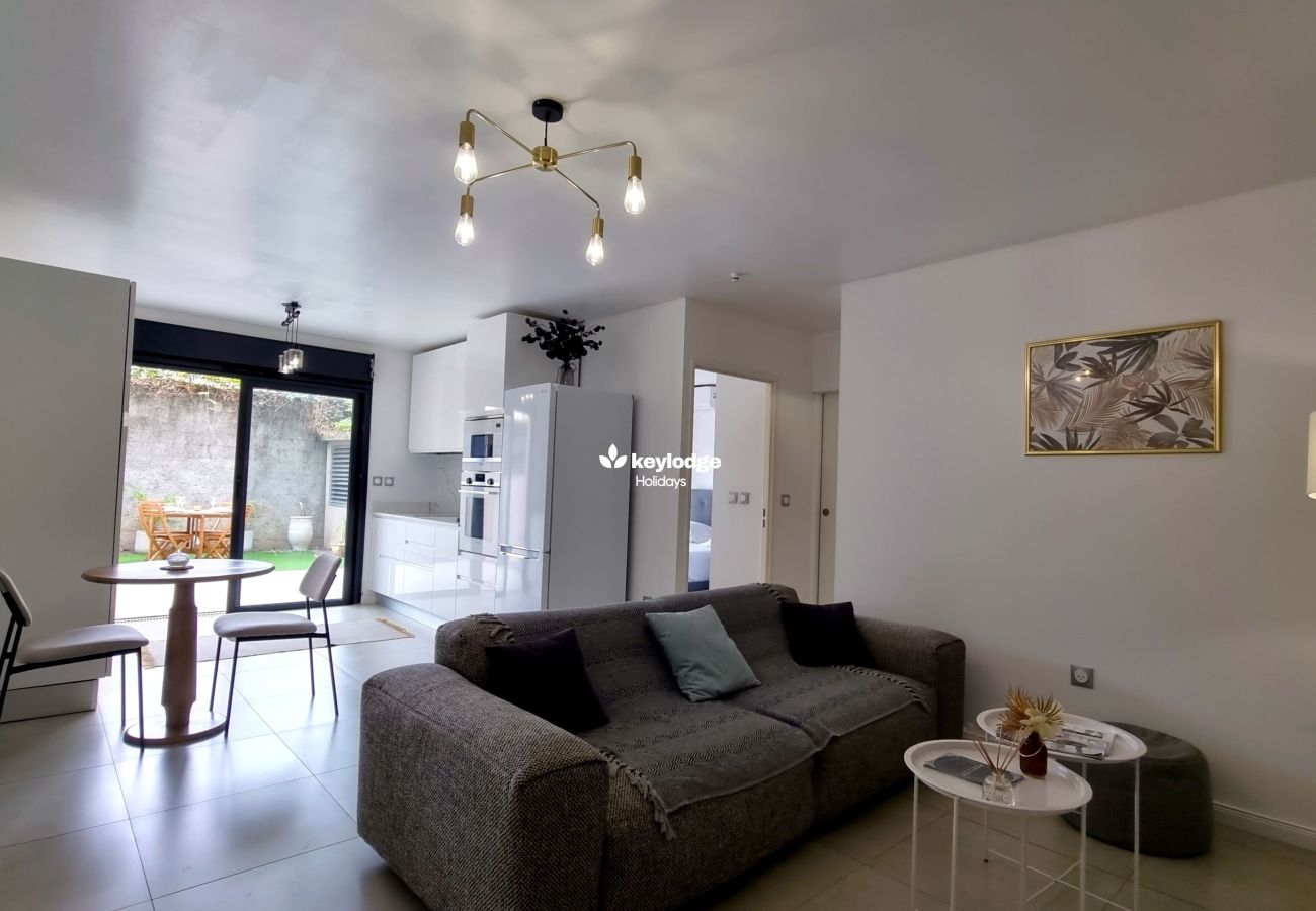 Appartement à Saint-Denis - T2 Kamala – 50m² avec terrasse extérieur - Sainte-Clotilde