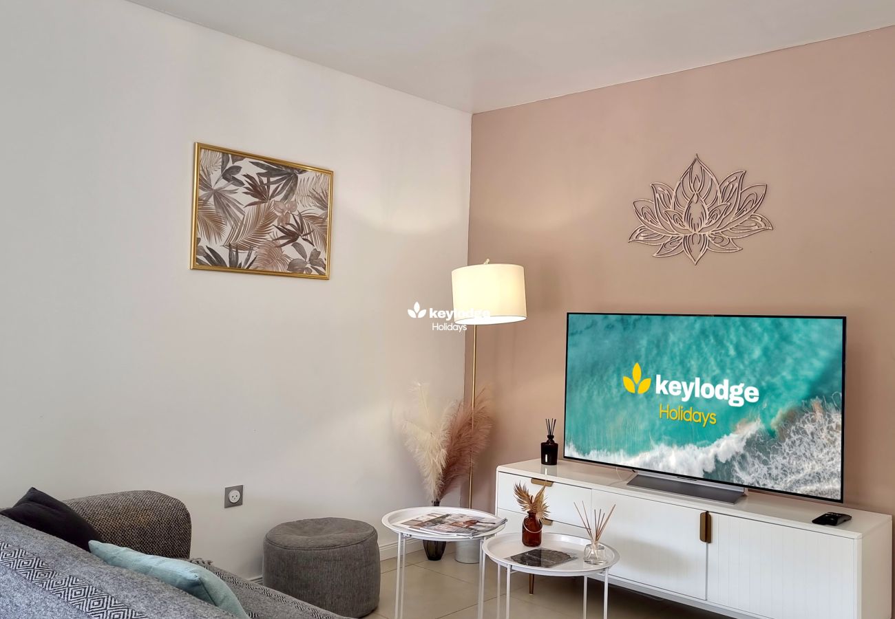 Appartement à Saint-Denis - T2 Kamala – 50m² avec terrasse extérieur - Sainte-Clotilde