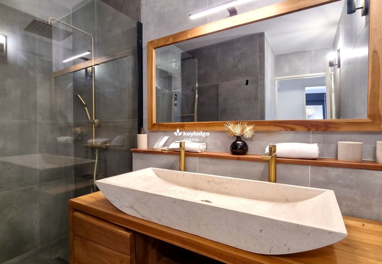 Appartement à Saint-Denis - T2 Kamala – 50m² avec terrasse extérieur - Sainte-Clotilde