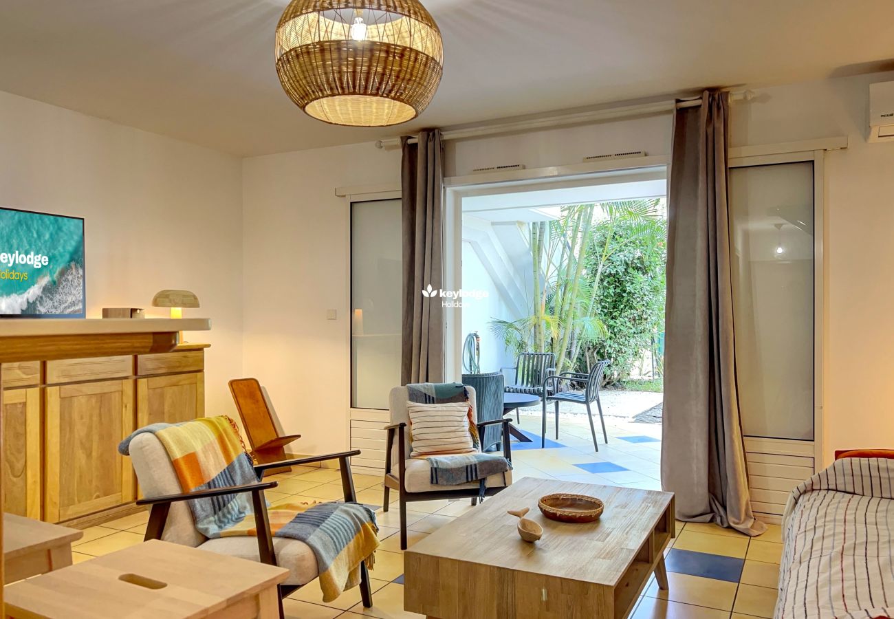 Appartement à Saint-Gilles les Bains - T3 Hevi – 68m² avec terrasse extérieure et piscine commune – La Saline-les-Bains