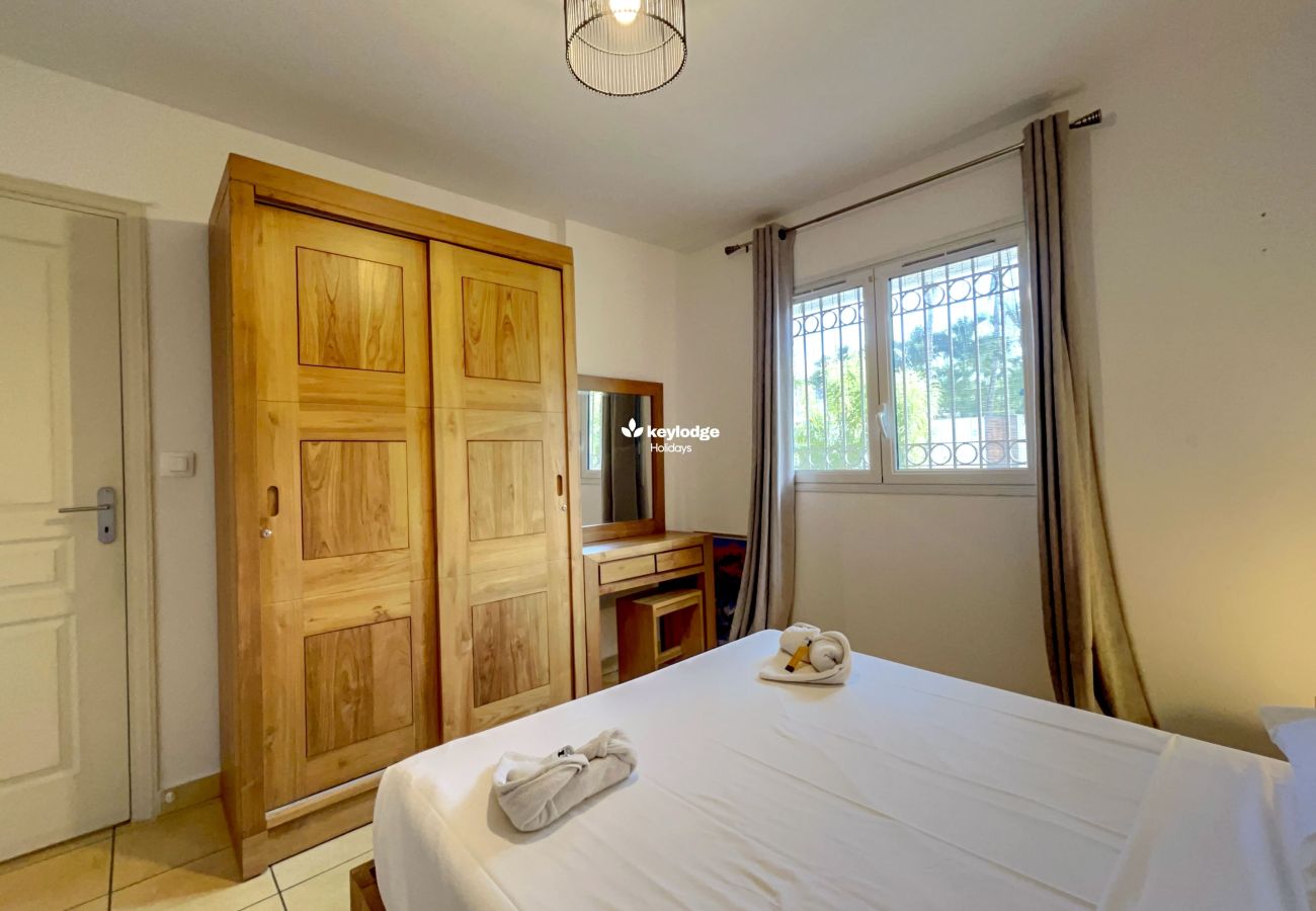 Appartement à Saint-Gilles les Bains - T3 Hevi – 68m² avec terrasse extérieure et piscine commune – La Saline-les-Bains