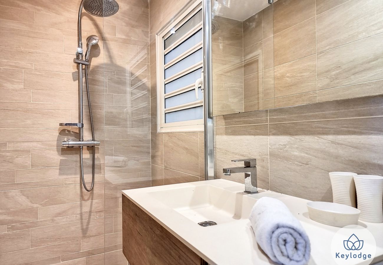 Appartement à LES AVIRONS - Cardinal –T1 bis 35m² avec bassin détente commun – Les Avirons