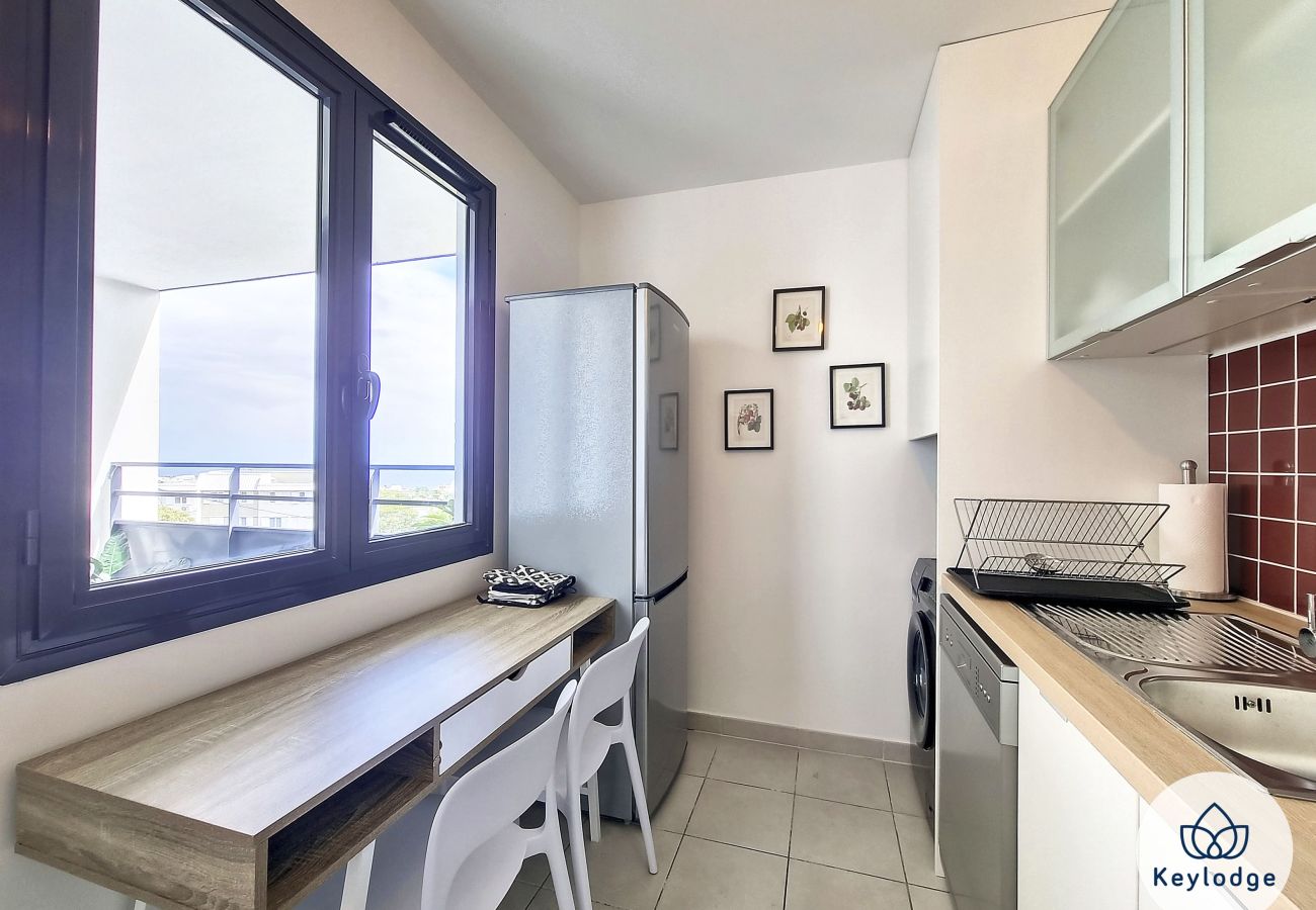 Appartement à Saint Denis - T2 – Azurite – avec vue mer – Saint-Denis