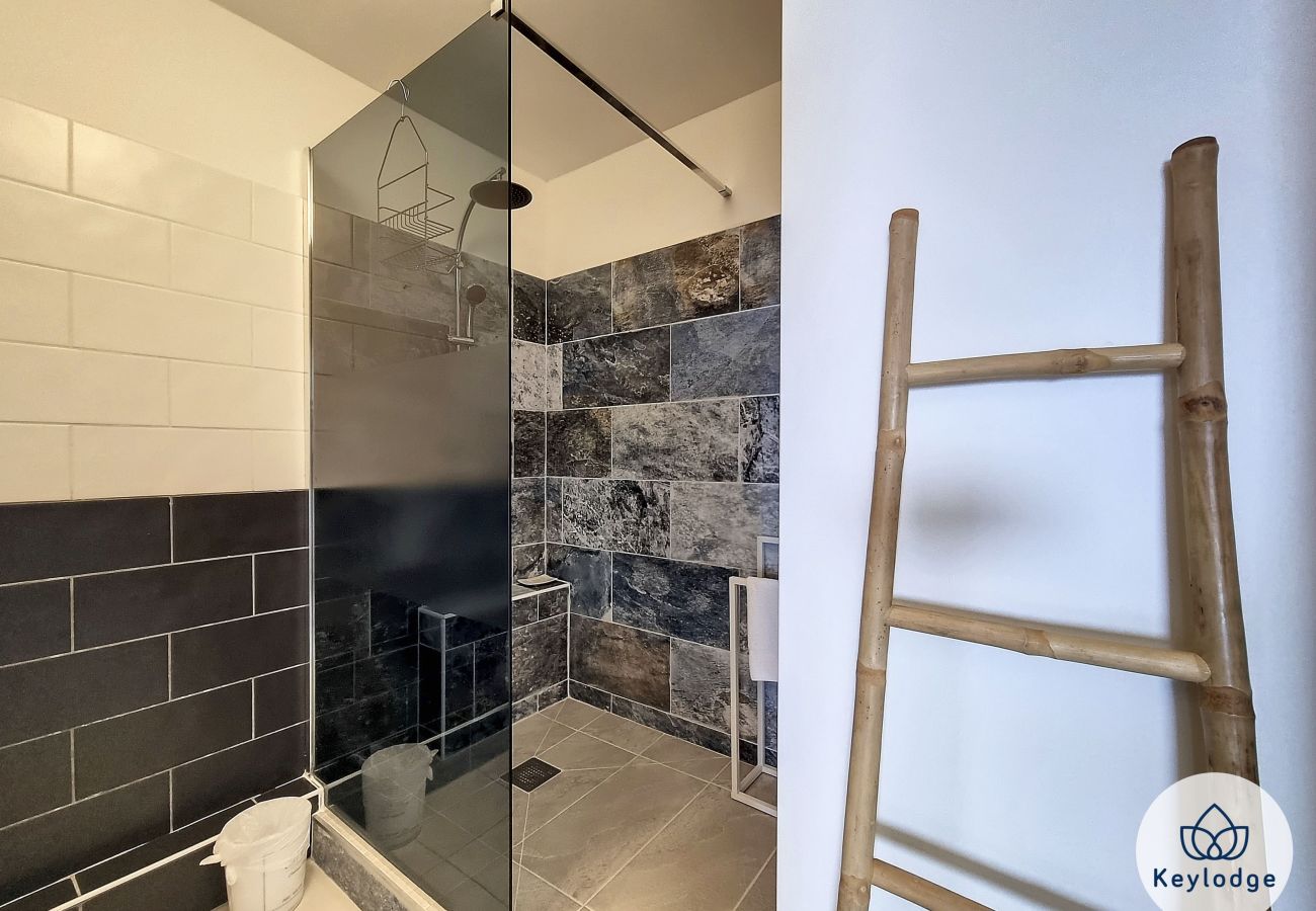 Appartement à Saint Denis - T2 – Azurite – avec vue mer – Saint-Denis