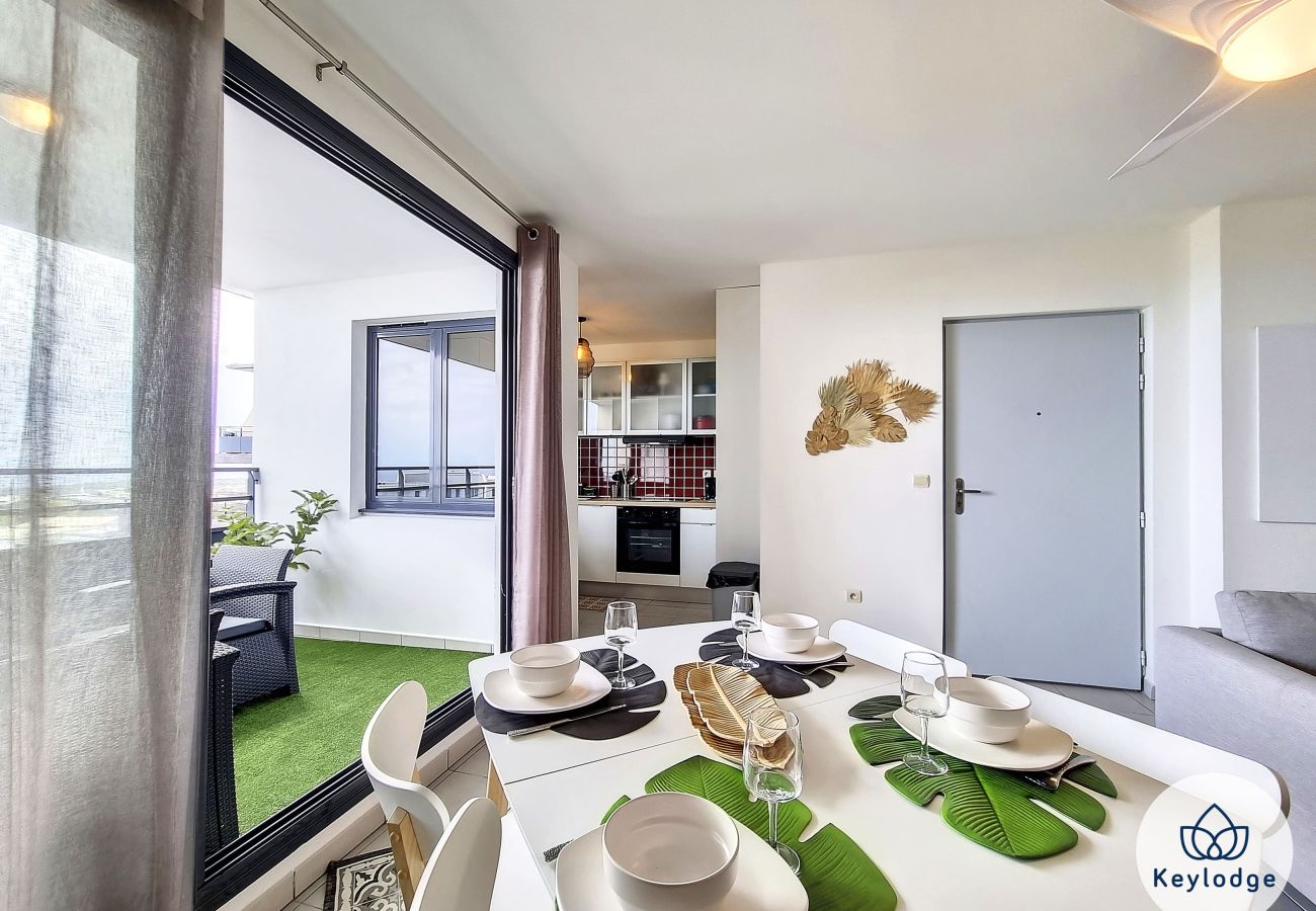 Appartement à Saint Denis - T2 – Azurite – avec vue mer – Saint-Denis