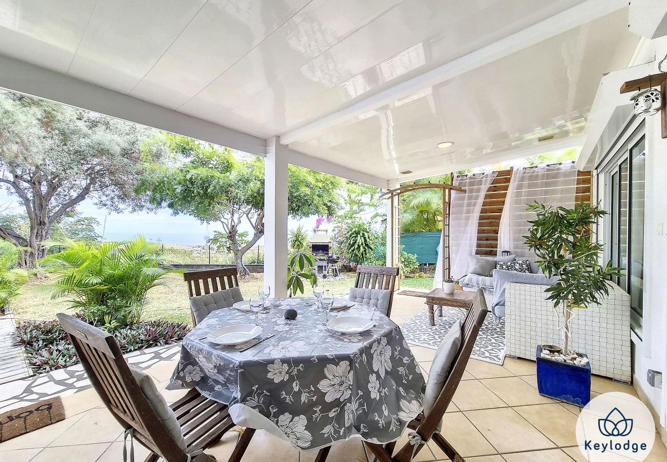 Villa à Saint-Gilles les Hauts - Villa Cadentia*** – 3 chambres avec piscine et vue mer – Saint-Gilles les Hauts