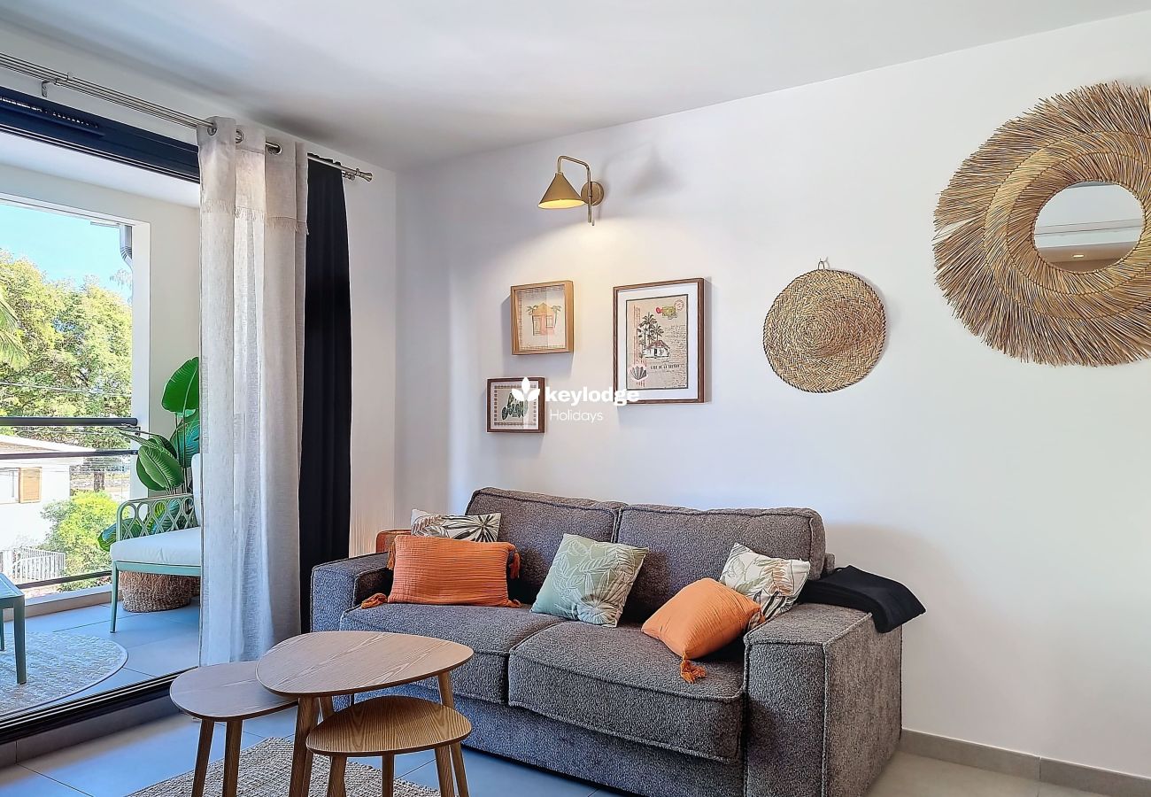 Appartement à Saint-Paul - Tanière de St Paul – T2 43 m2 proche du front de mer
