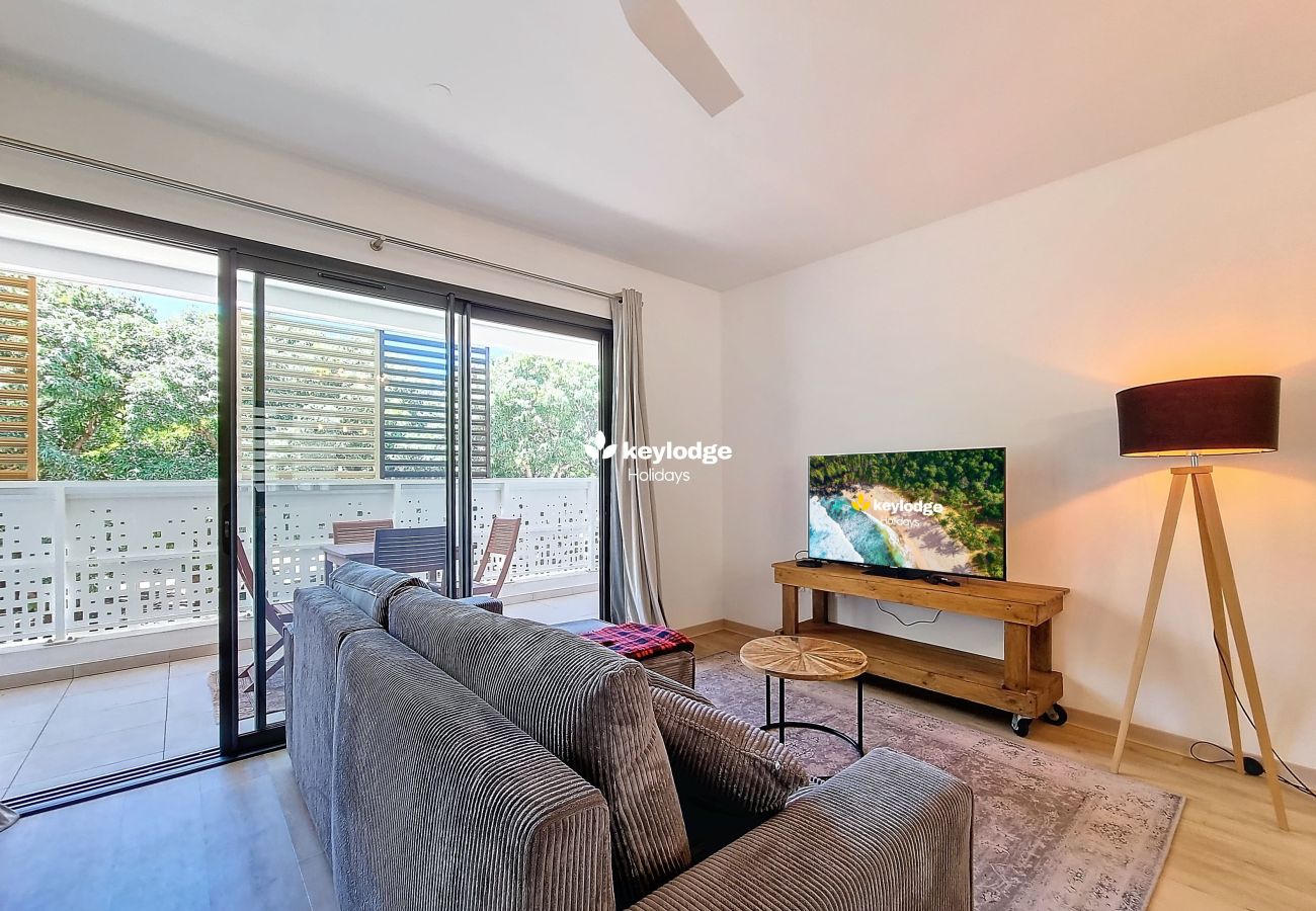 Appartement à L'Étang-Salé - Ecrin Salé – T2 rénové de 64 m² - Location Appartement L’Etang-Salé
