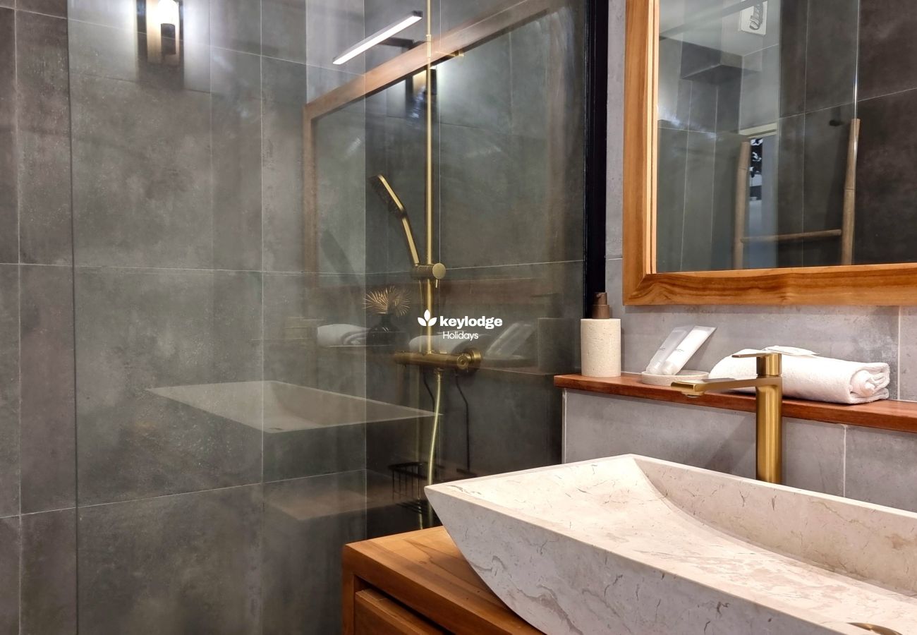 Appartement à Saint-Denis - T2 Kamala – 50m² avec terrasse extérieure - Sainte-Clotilde