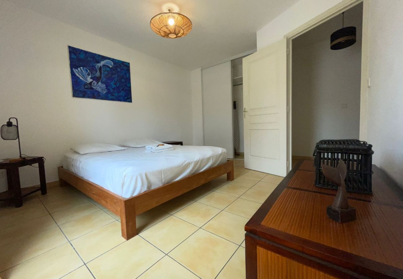 Appartement à Saint-Gilles les Bains - T3 Hevi – 68m² avec terrasse extérieure et piscine commune – La Saline-les-Bains